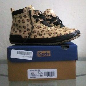 Big girls size 4 ked Scout Boot